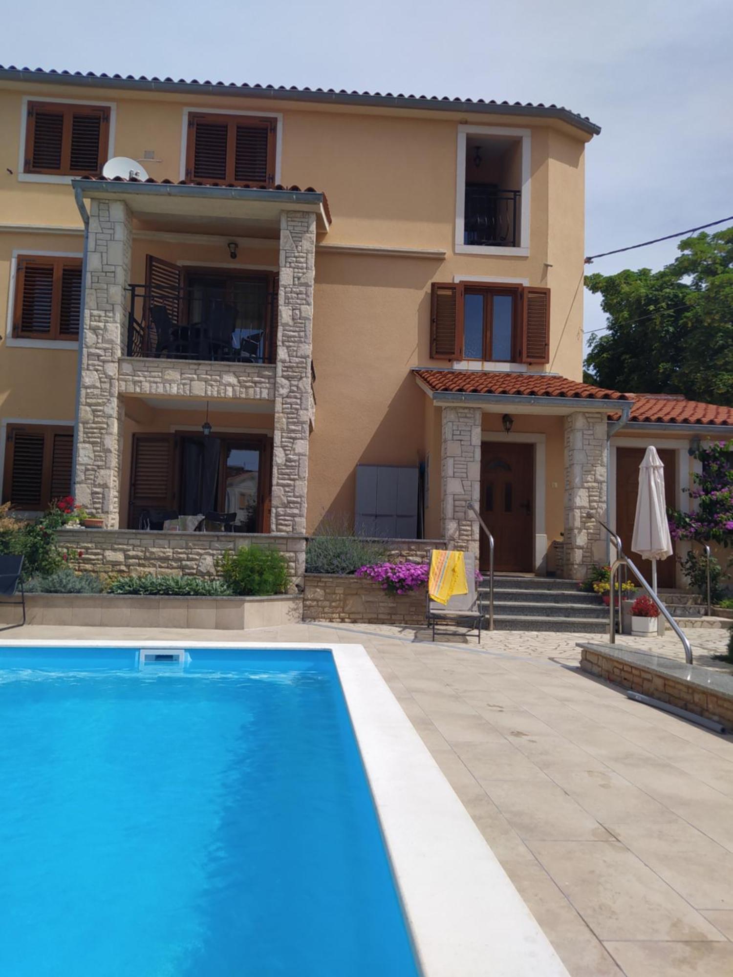 Villa Krasa Sea View Apartmants With Pool Ližnjan Eksteriør bilde
