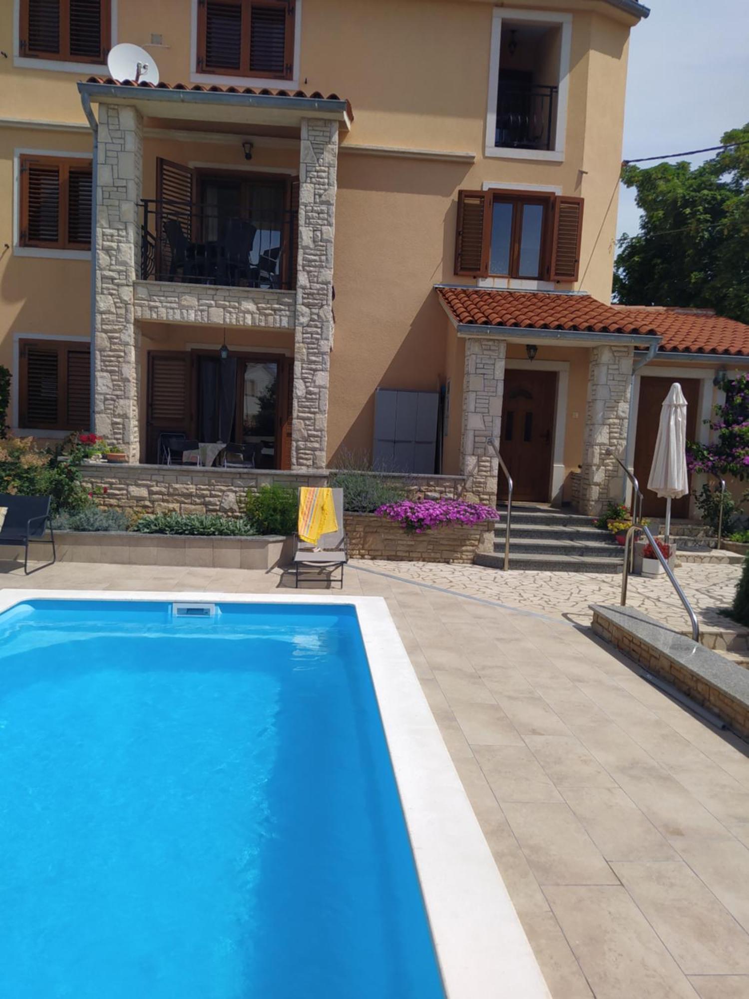 Villa Krasa Sea View Apartmants With Pool Ližnjan Eksteriør bilde