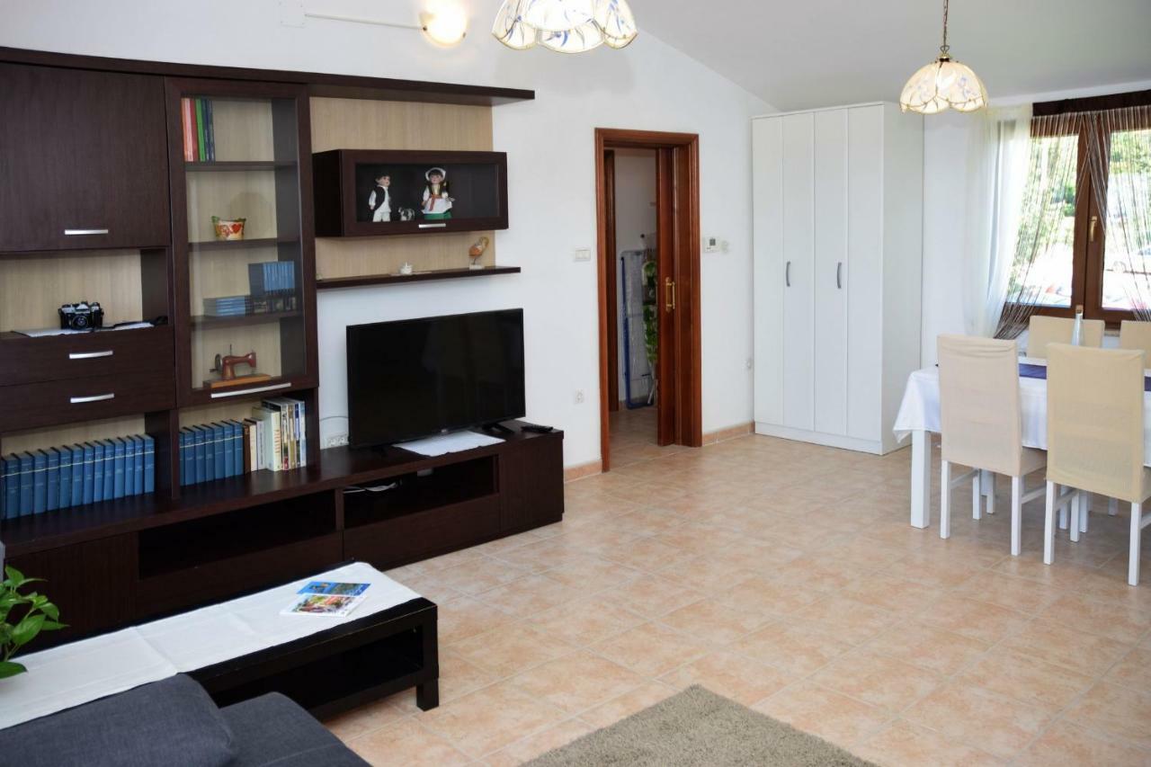 Villa Krasa Sea View Apartmants With Pool Ližnjan Eksteriør bilde