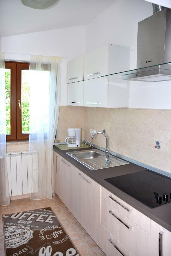 Villa Krasa Sea View Apartmants With Pool Ližnjan Eksteriør bilde