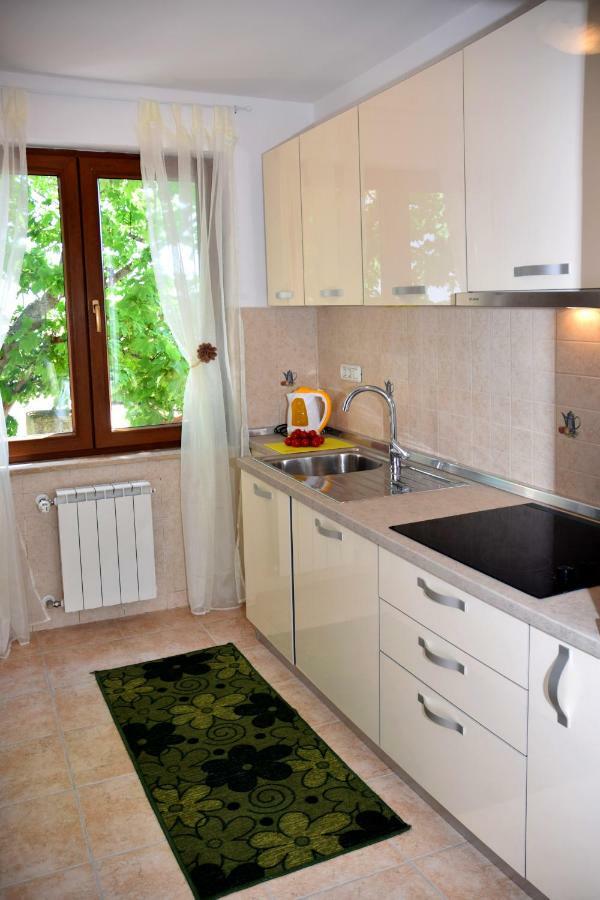 Villa Krasa Sea View Apartmants With Pool Ližnjan Eksteriør bilde
